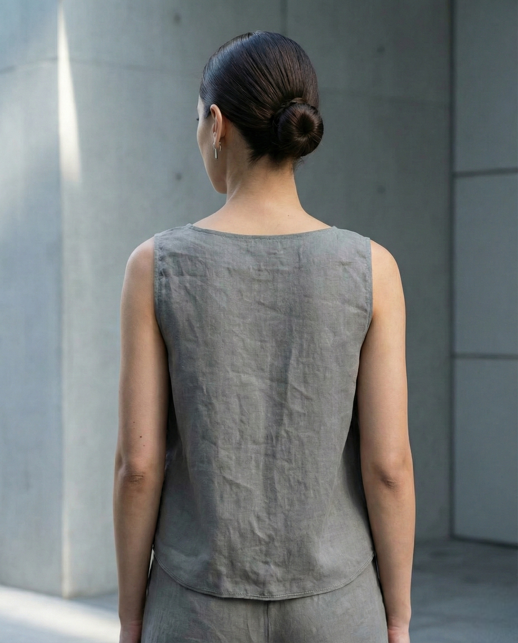 Sleeveless Linen Vest Top with Buttons: Cropped Womens Clothing