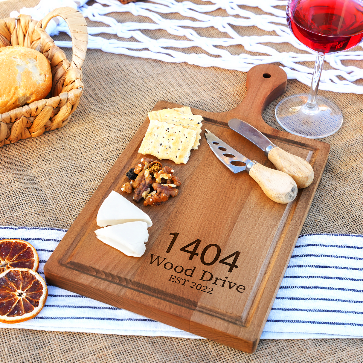 Charcuterie Board Personalized, Couple Cutting Board, Serving Boards, Realtor Closing Gift, Housewarming Gift, Personalized Kitchen Decor