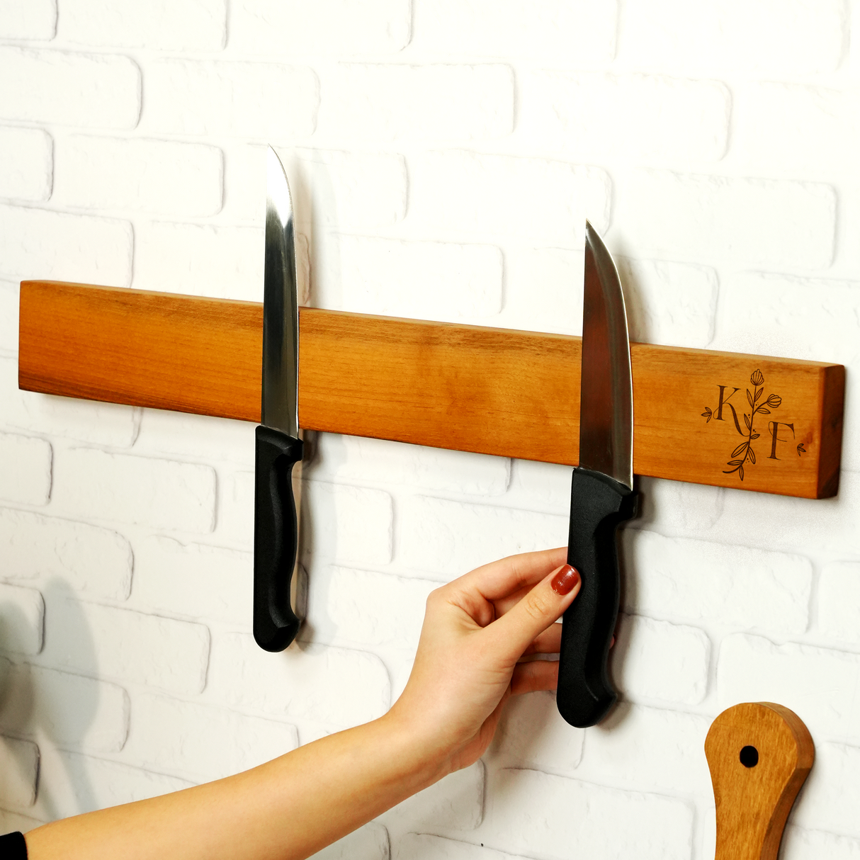 Engraved Walnut Magnetic Knife Strip: Personalized Kitchen for Grandma, Live Edge Wooden Display