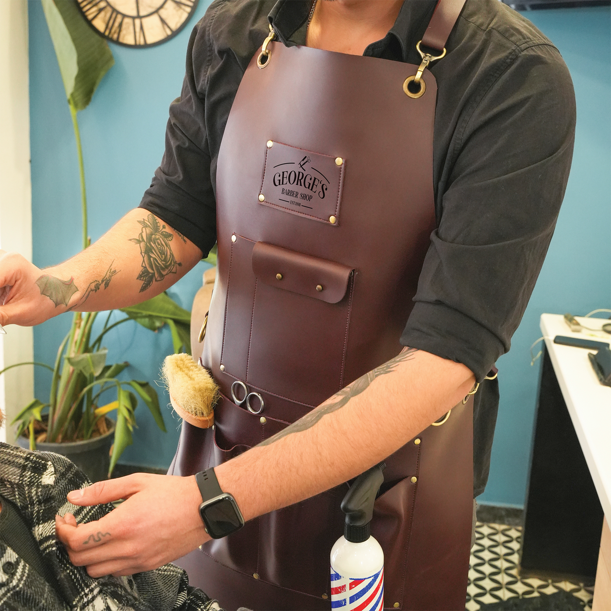 Custom Leather Hair Stylist Apron with Pockets, Personalized Aprons for Men, Barber Gift, Hairdresser Gift, Barber Accessory, Gift for Him