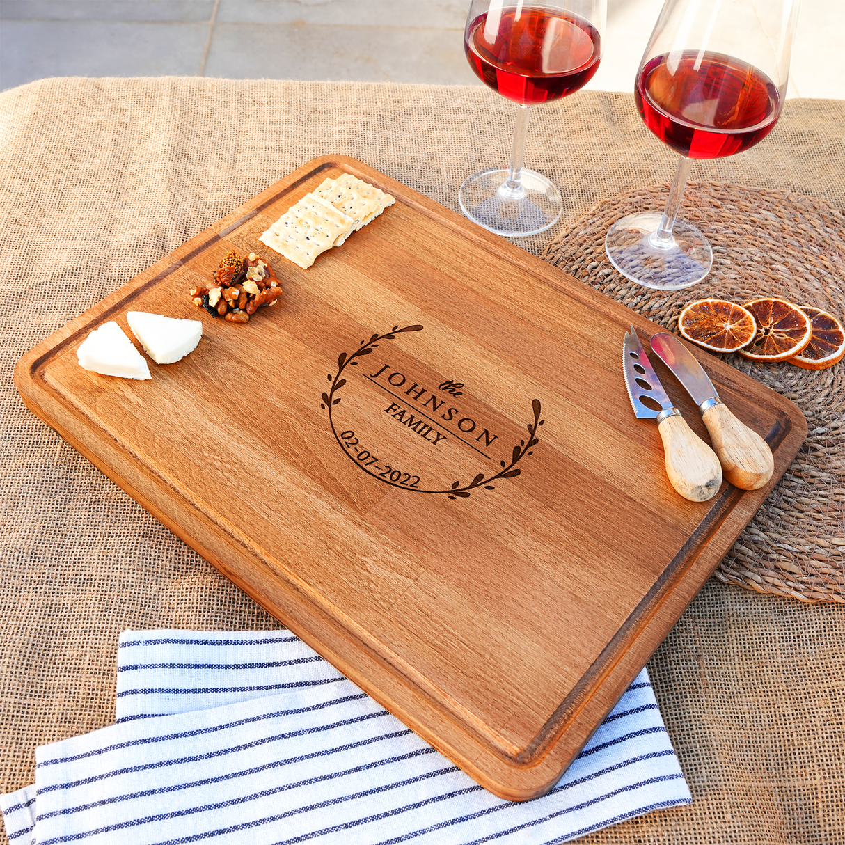 Personalized Cutting Board, Customized Wood Charcuterie Board, Engrave Wedding Gift, Bridal Shower Gift, Unique Christmas Gift, Serving Tray
