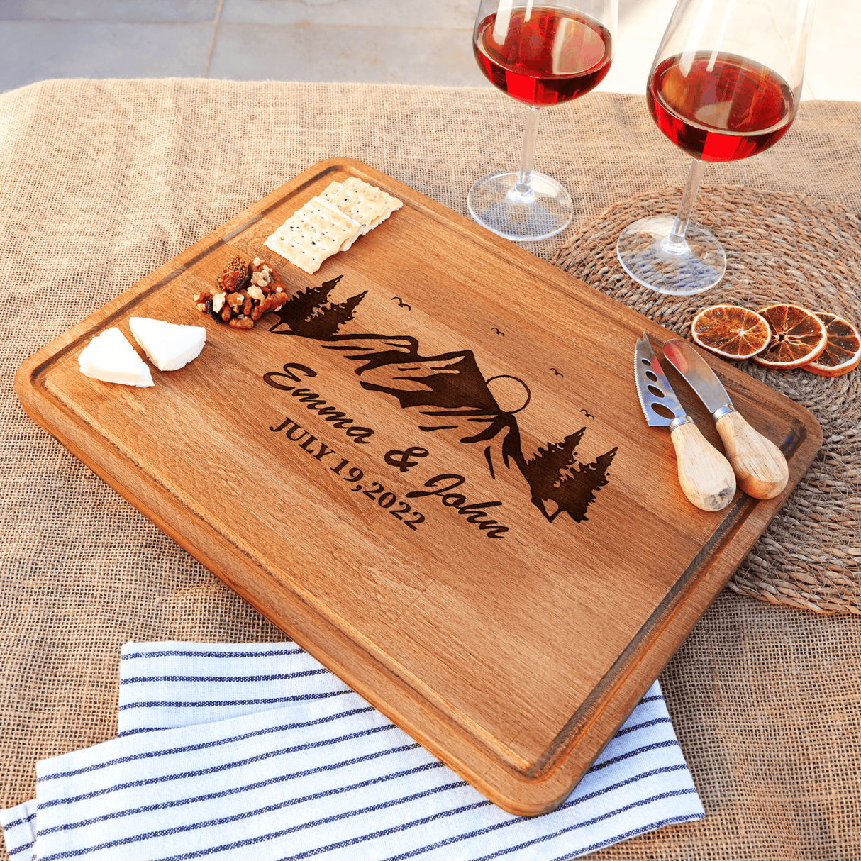 Personalized Cutting Board, Custom Engraved Charcuterie Board, Housewarming Gift, Anniversary Gift, Custom Cheese Board, Mom Birthday Gift