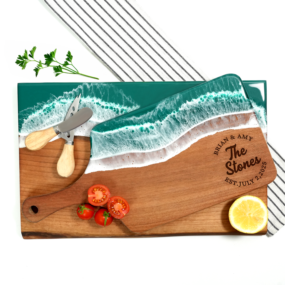 Personalized Wedding Gift Resin Cutting Board Ocean, Engagement Gift, Gift for Couple, Epoxy Custom Cutting Board, Anniversary Gift Idea