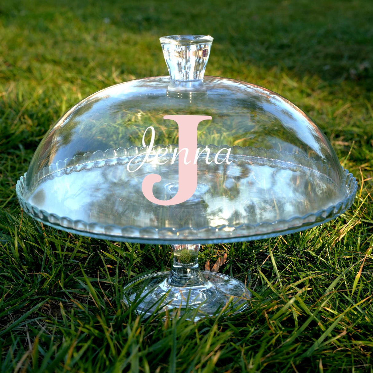 Personalized Glass Dessert Bowl: Clear Pedestal Dish for Kitchen Display, Mom Baking Gift Ideas