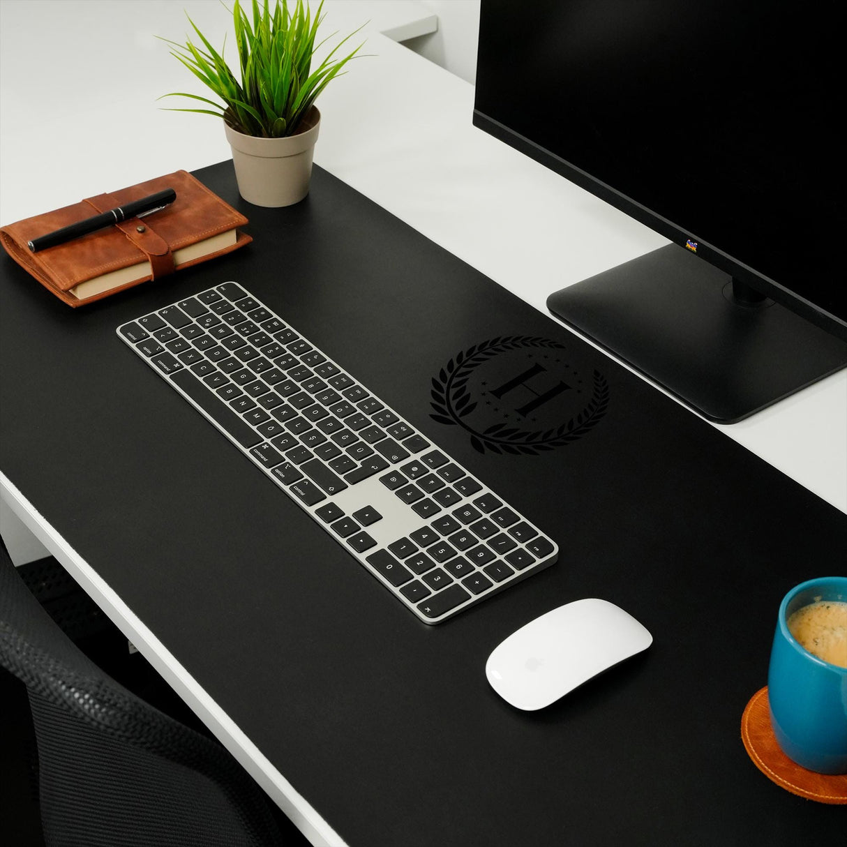 Personalized Round Mouse Pad, Leather Desk Pad, Custom Monogram Keyboard Mat, Lawyer Office Gift, Leather Desk Mat, Desk Decor for Workspace