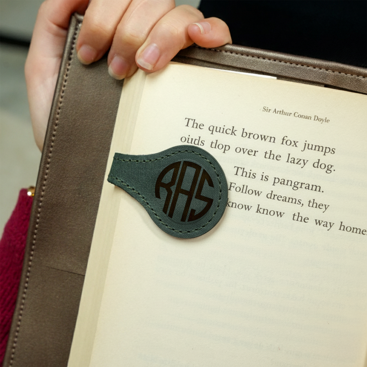Personalized Leather Bookmark for Women: Magnetic Page Holder Gift for Christmas