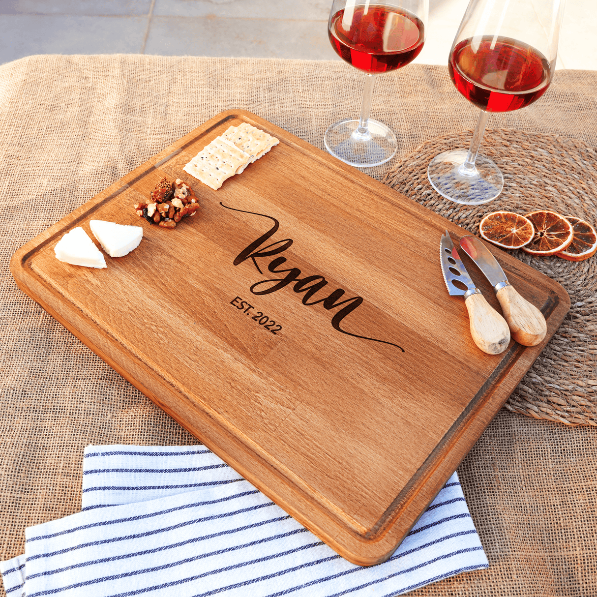 Personalized Couple Gift Custom Cutting Board, Wood Charcuterie Serving Board, Anniversary Gift, Housewarming, Kitchen Decor, Christmas Gift