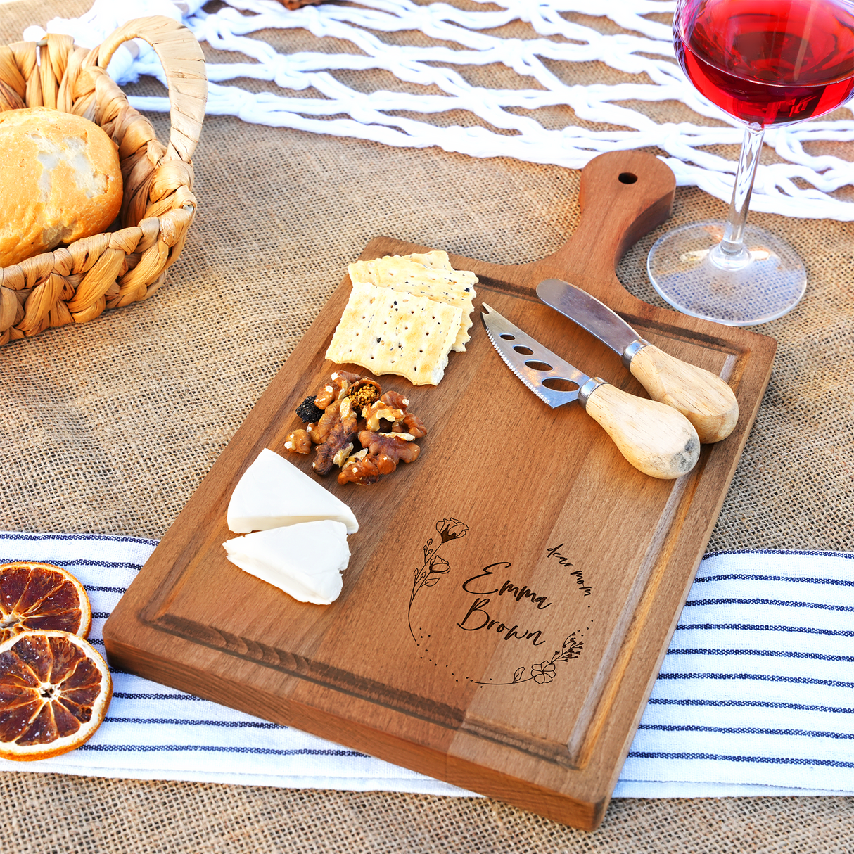 Personalized Cutting Board, Custom Name Cutting Board, Mom Christmas Gift, Kitchen Gift, Serving Board, Mothers Day Gift, Great Grandma Gift