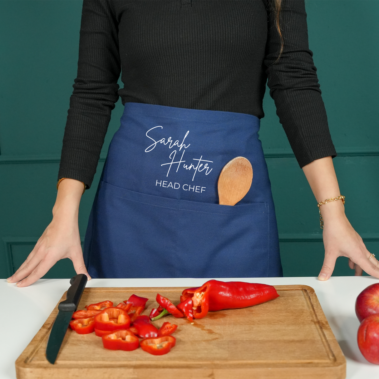 Cross Back Personalized Apron: Vintage Style Cotton Apron for Mom Christmas Gift