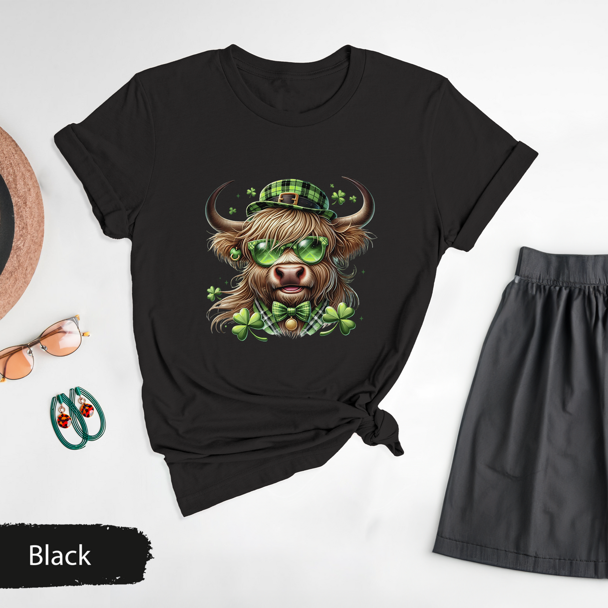 Highland Cattle St Patricks Day Shirt, Funny Lucky Irish Bull Tee, Green Day Shirt, Shamrock Highland Cow T-Shirt, Retro St Patricks Shirt