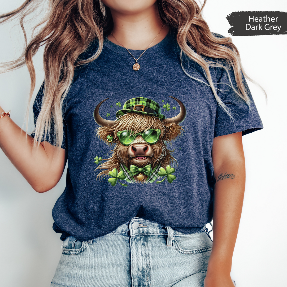 Highland Cattle St Patricks Day Shirt, Funny Lucky Irish Bull Tee, Green Day Shirt, Shamrock Highland Cow T-Shirt, Retro St Patricks Shirt