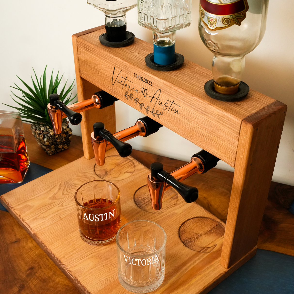Personalized Whiskey Dispenser with Glass, Custom Whiskey Liquor Dispenser, Wedding Gift for Groom, Best Man Gift, Groomsmen Proposal Ideas