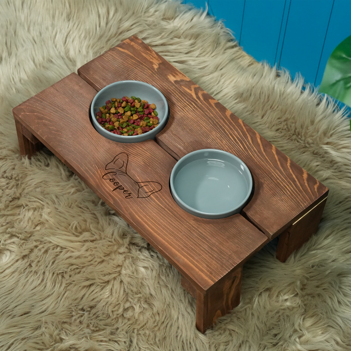 Personalized Wooden Dog Feeder: Raised Pet Dish Holder with Engraved Dog Ears
