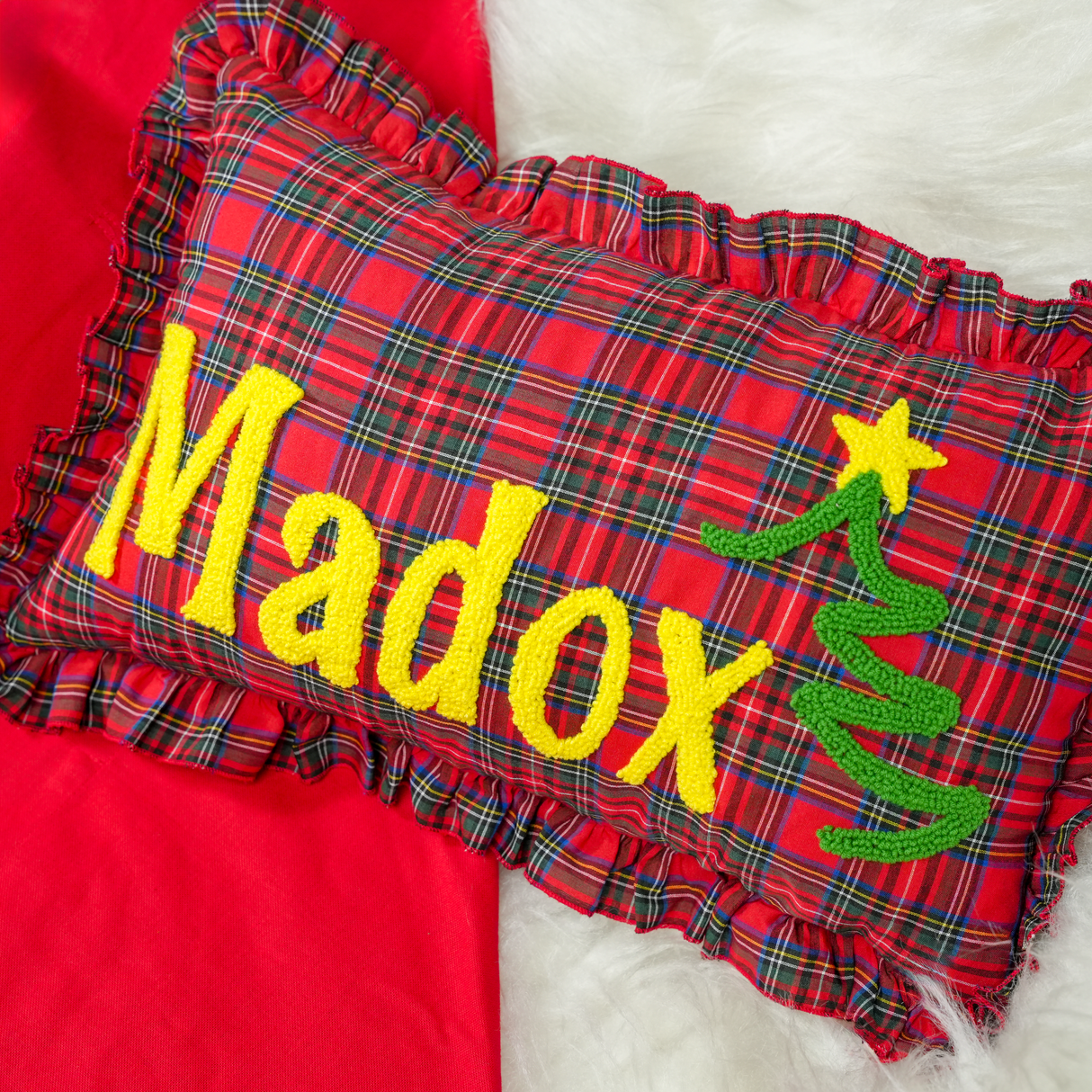 Punch Needle Merry Christmas Decorative Pillow: Custom Embroidered Holiday Decor