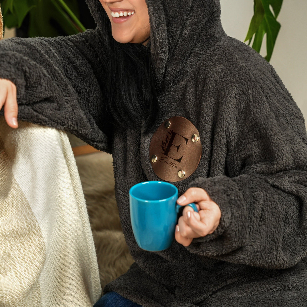 Personalized Best Friend Matching Blanket Hoodie, Sorority Gift, Roommate Gift, Collage Sorority Girl Blanket Hoodie, Bff Gift, Best Friend - Arria Home