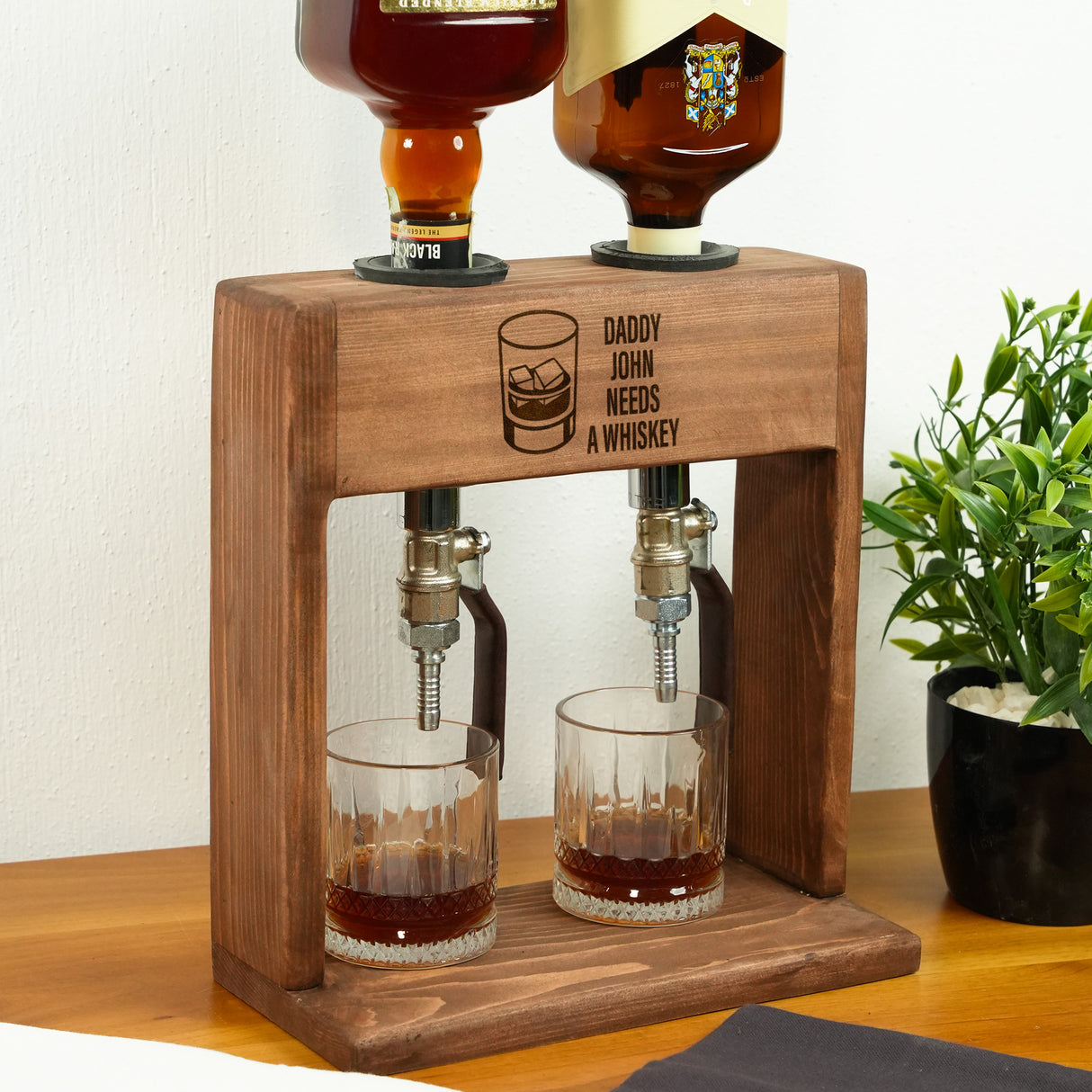Personalized Wooden Whiskey Decanter: Custom Liquor Gift for Dad, Man Cave Decor