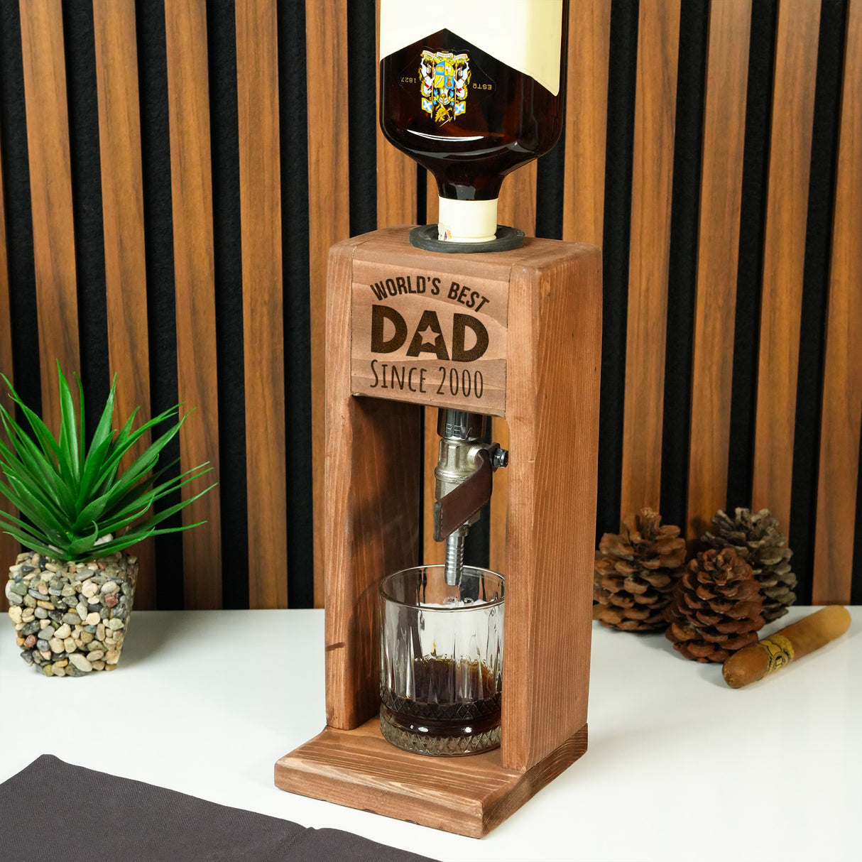 Personalized Wooden Whiskey Decanter: Custom Liquor Gift for Dad, Man Cave Decor