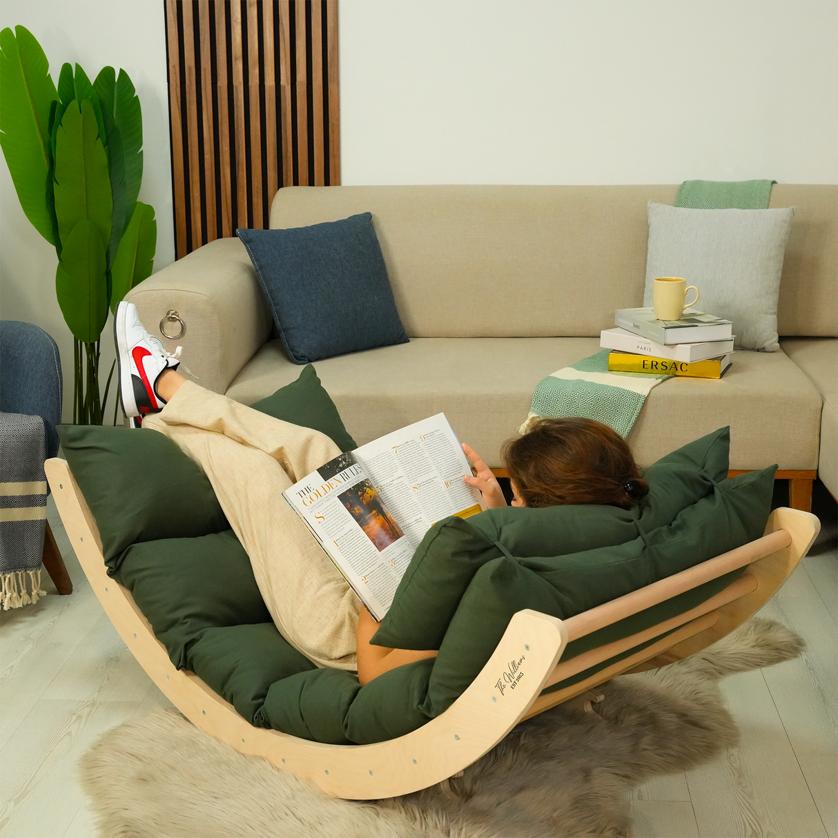 Wooden Lounge Chair with Water-Resistant Cushion: Personalized Outdoor Relaxation Furniture