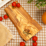 Personalized Live Edge Cutting Board: Olive Wood Engraving for Mom’s Kitchen
