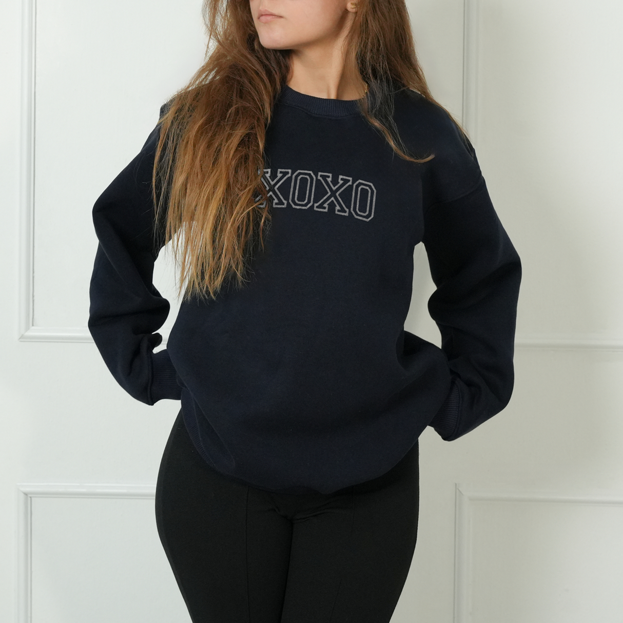 XOXO Valentines Day Sweatshirt: Romantic Crewneck for Women, Girlfriend Anniversary Gift