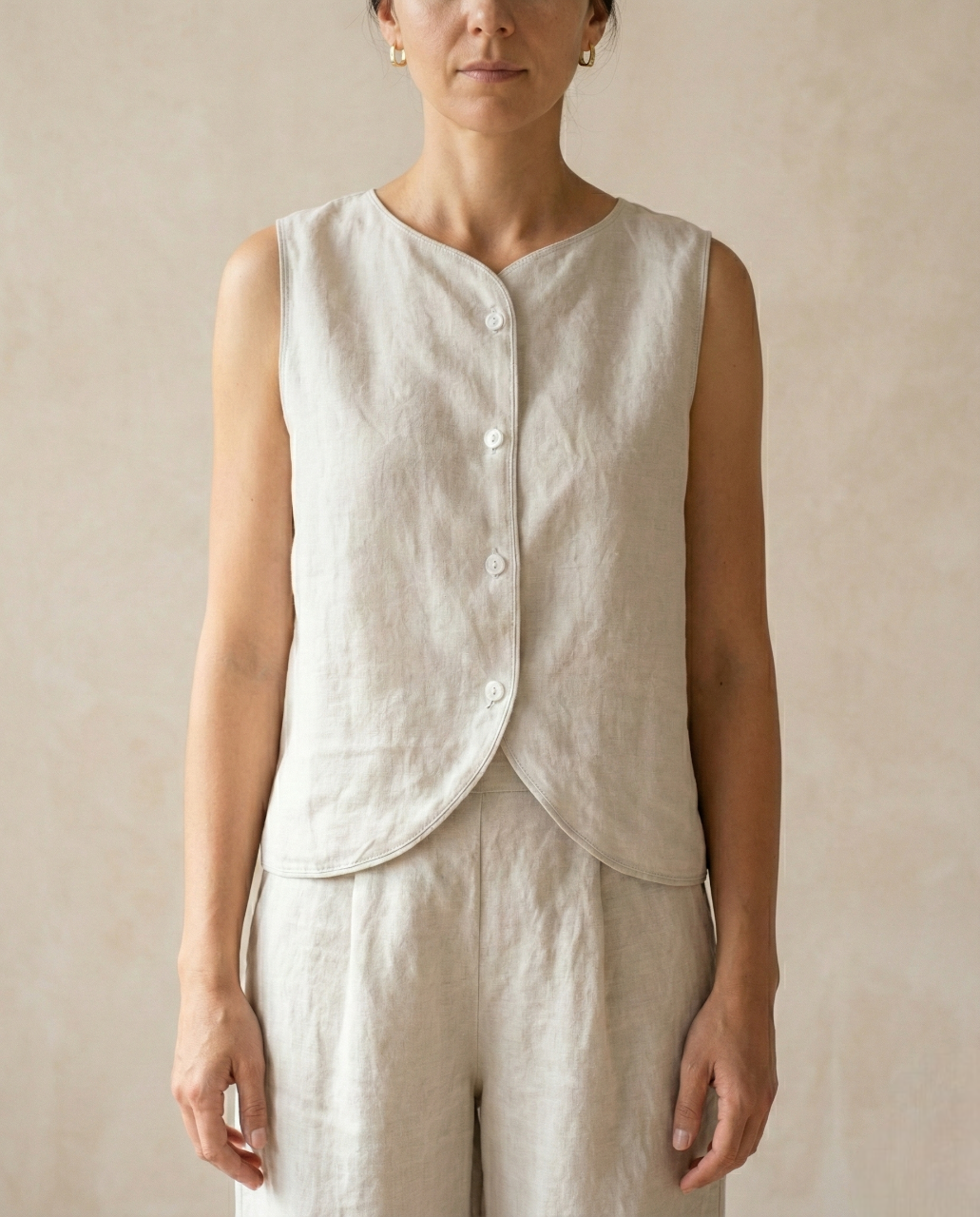 Women’s Sleeveless Linen Vest Top: Button-Front Minimal Style