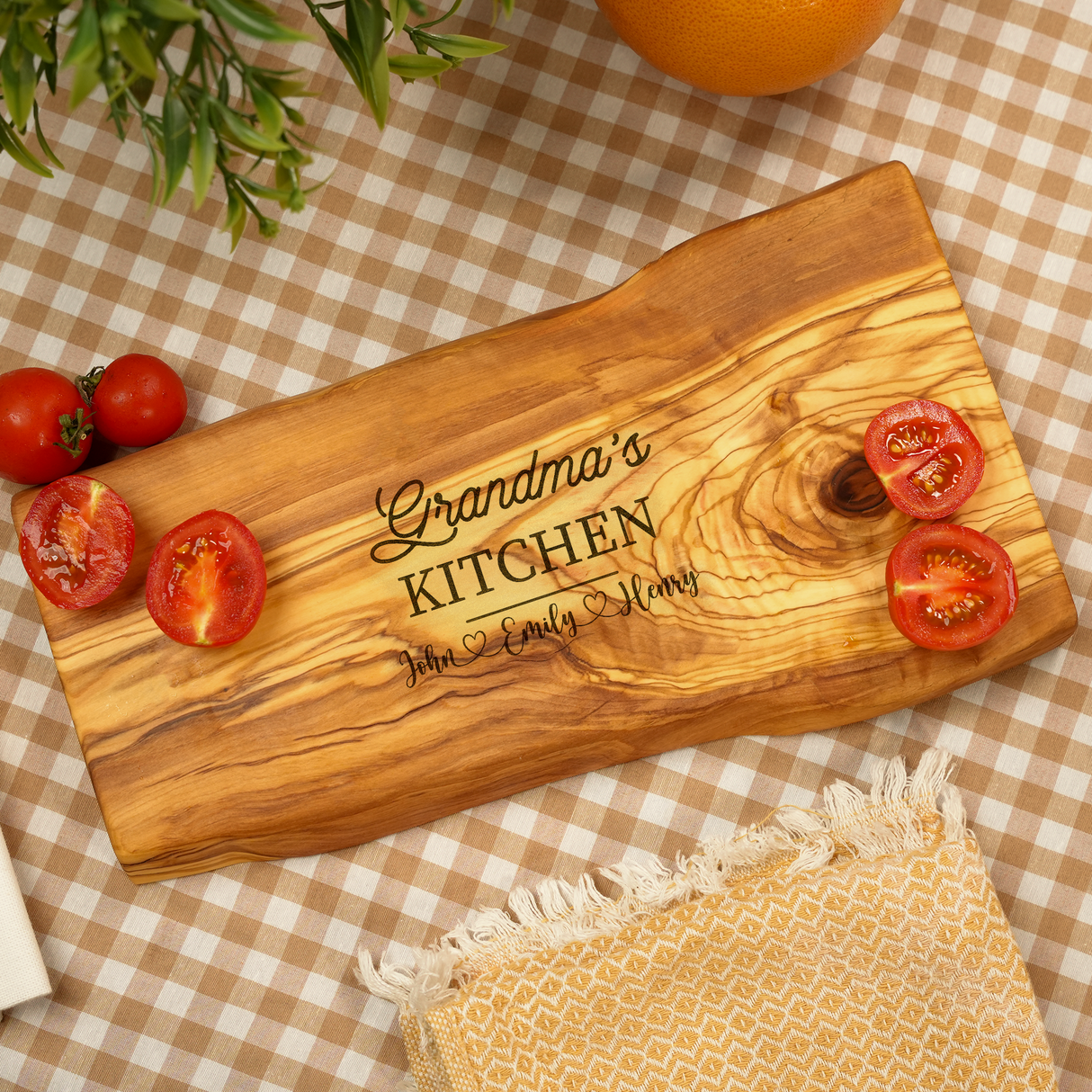 Personalized Live Edge Cutting Board: Olive Wood Engraving for Mom’s Kitchen