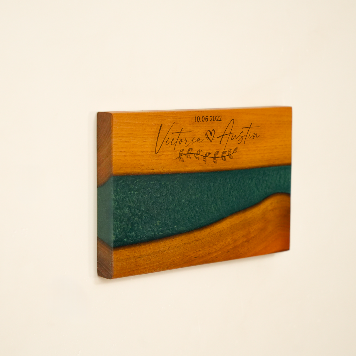 Personalized Epoxy Resin Magnetic Knife Rack: Wooden Kitchen Wall Storage Board, Rustic Farmhouse Decor
