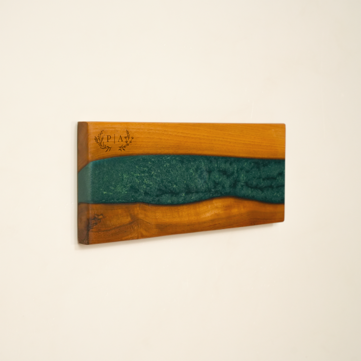 Personalized Epoxy Resin Magnetic Knife Rack: Kitchen Organizer for Couples, Walnut Display Stand
