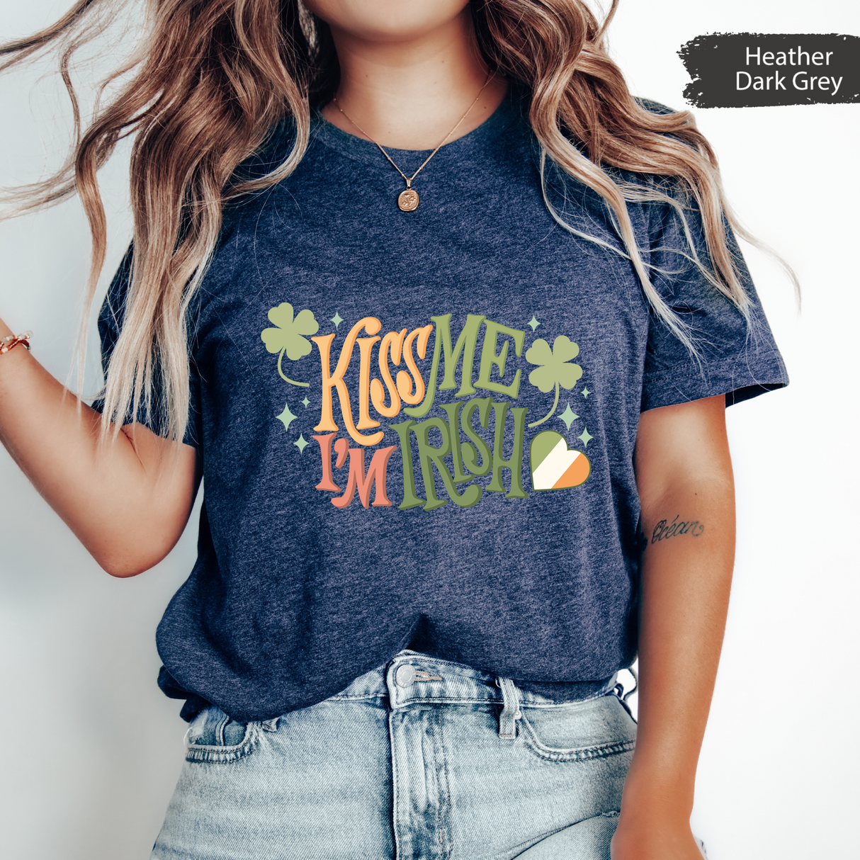 Kiss Me I'm Irish T-Shirt, St Patricks Day Shirt, Irish Gifts for Her, Women St Paddys Day TShirt, Funny Ireland Festival Shirt,Graphic Tees