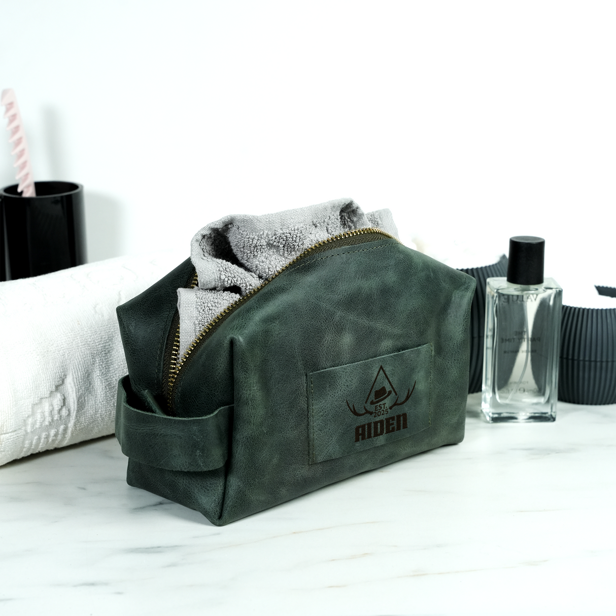 Personalized Leather Toiletry Bag for Mens, Custom Travel Dopp Kit, Groomsmen Gifts Bag, Leather Travel Toiletry Bag, Husband Anniversary
