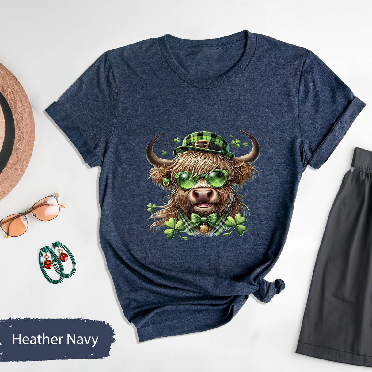 Highland Cattle St Patricks Day Shirt, Funny Lucky Irish Bull Tee, Green Day Shirt, Shamrock Highland Cow T-Shirt, Retro St Patricks Shirt
