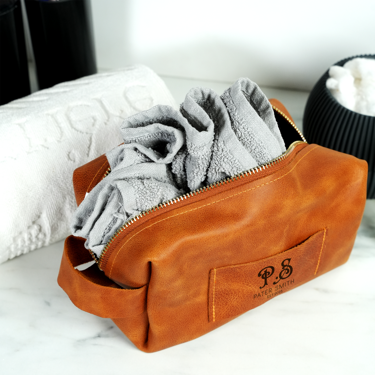 Personalized Leather Toiletry Bag for Mens, Custom Travel Dopp Kit, Groomsmen Gifts Bag, Leather Travel Toiletry Bag, Husband Anniversary