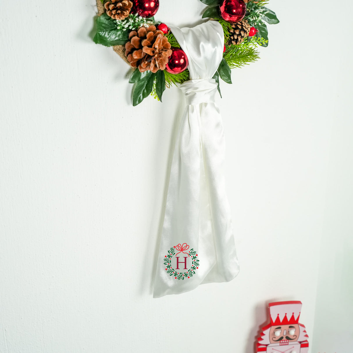Christmas Family Name Wreath Sash for Front Door: Personalized Holiday Decor Gift