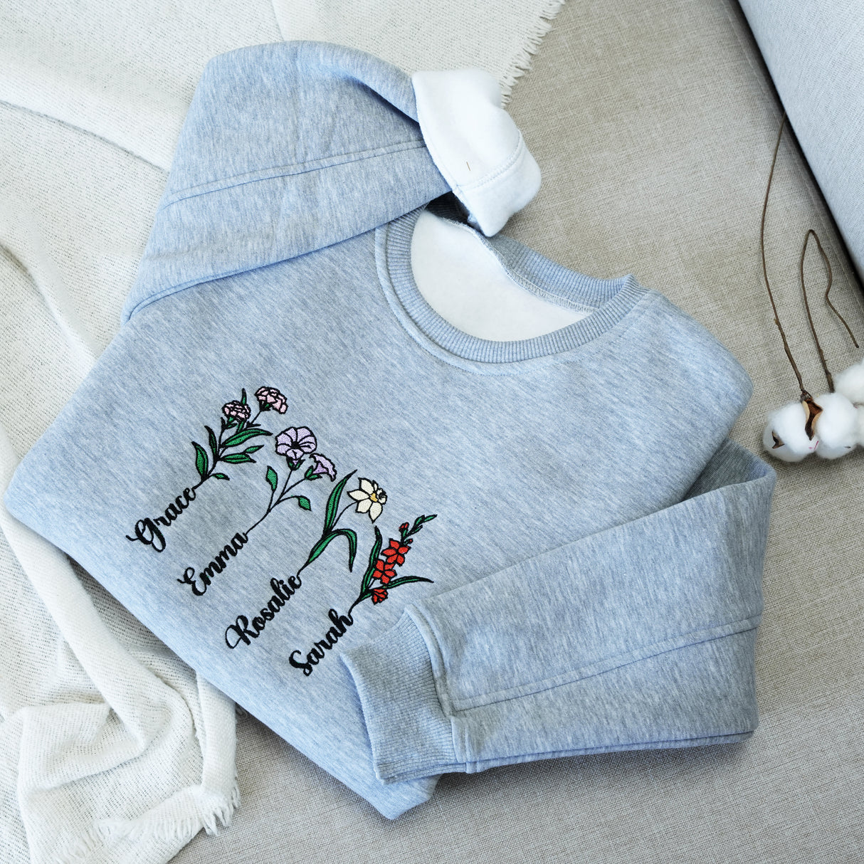 Birth Flowers Name Hoodie, Mother's Day Gifts, Grandkids Names Sweatshirt, Grandma's Garden Gifts, Grandma Gifts, Personalized Mom Gifts