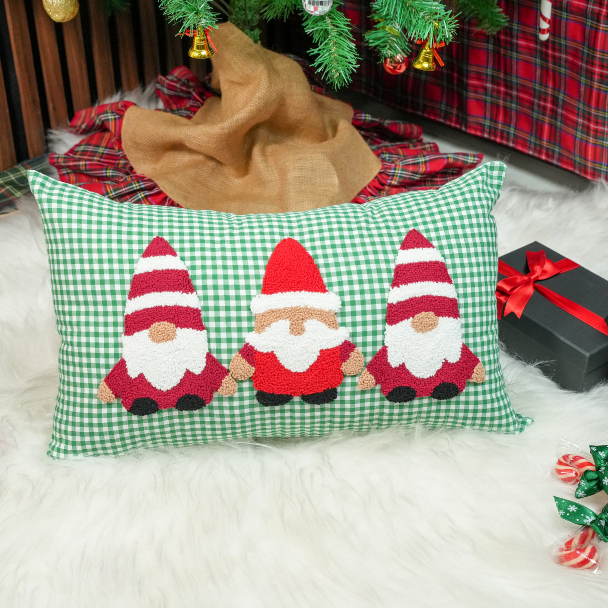 Personalized Pet Christmas Pillow: Green Gingham Cotton Cushion for Dog Christmas Gift