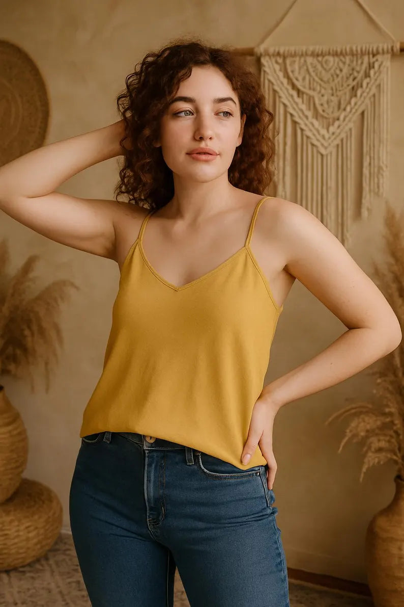 Linen Spaghetti Strap Crop Top for Women, Adjustable Strap Bias Cut Camisole, Minimalist Summer Linen Tank, Cropped Blouse, Women Beach Wear