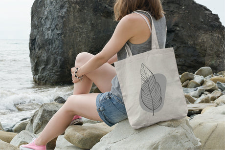 Minimalist Tote Bag, Floral Tote Bag, Boho Tote Bag, Flower Tote Bag, Botanical Tote Bag, Canvas Tote Bag, Cute Tote Bag, Tote Bag - Arria Home