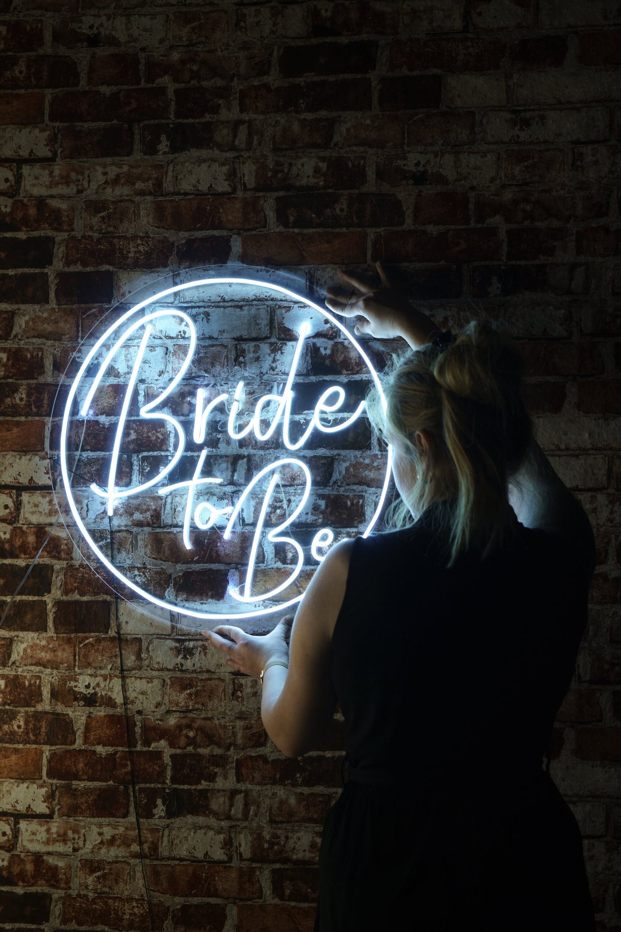 Custom Bride to Be Neon Sign, Bridal Shower Signage, Bridal Shower Decor, Personalized Bridal Decor, Led Neon Sign, Wedding Shower Backdrop - Arria Home