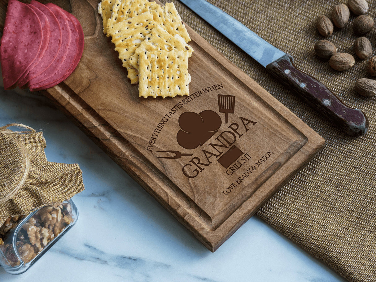 Personalized Wood Grilling Board, Meat Cutting Board, BBQ Gift, Men Grill Gift Idea, Husband Gift, Grandpa Gift, Barbecue Gift, Gift for Him - Arria Home