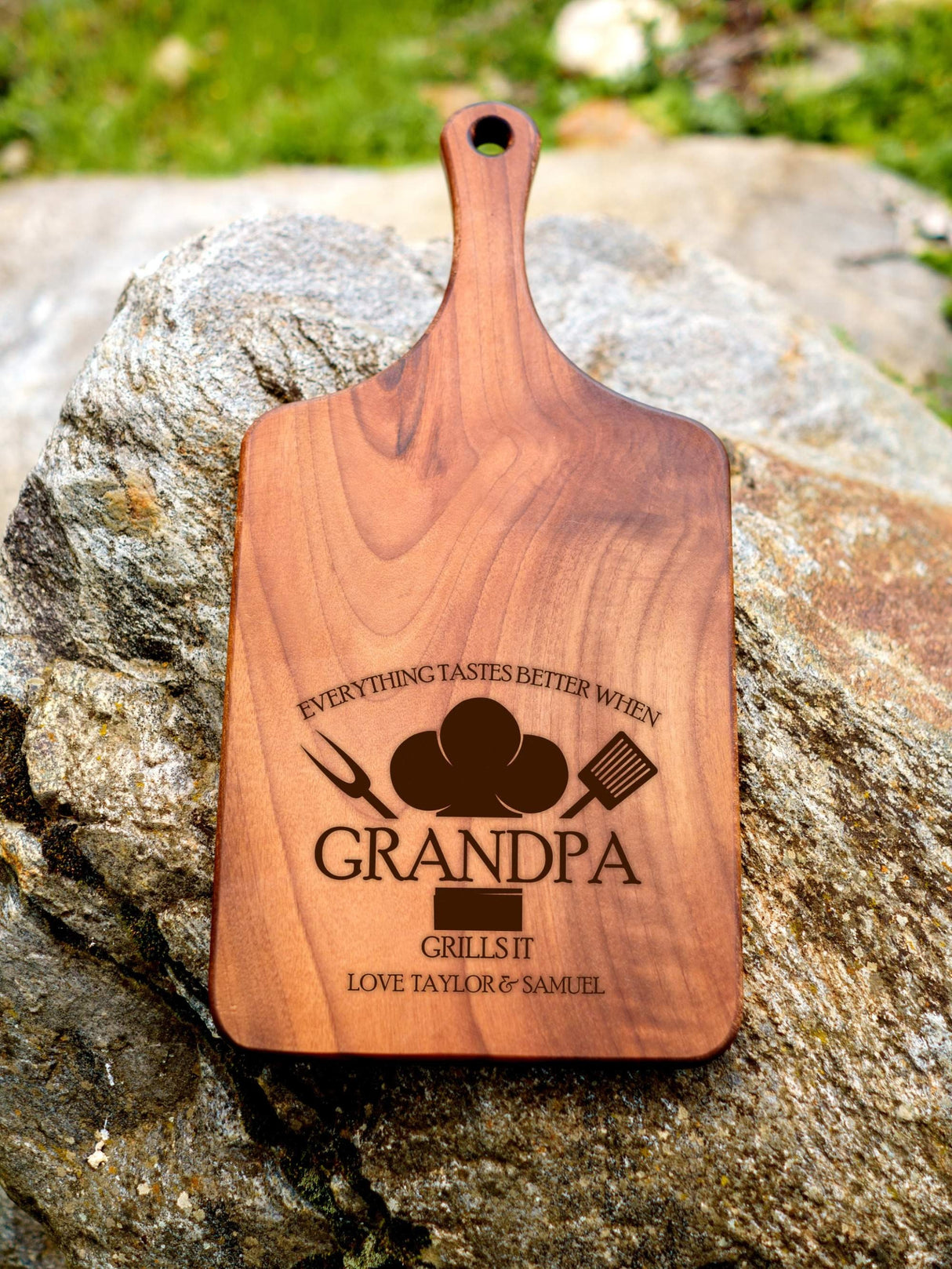 Personalized Papa Walnut Cutting Board, Dad Cutting Board, Grandfather Gift, Father Day Gift, Christmas Gift, Gift for Husband, Wooden Board