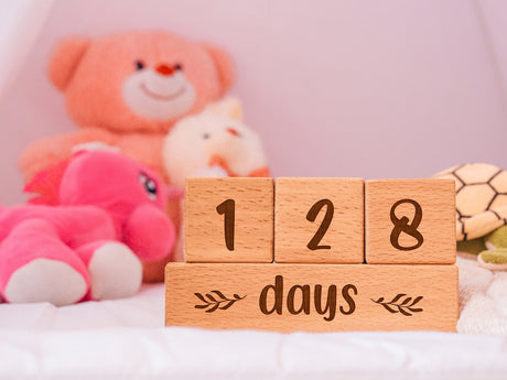 Personalized Baby Age Blocks, Baby Girl Milestone Wooden Cubes, Gender Neutral Baby Photo Props, Baby Shower Gift Idea, Custom Newborn Gift - Arria Home