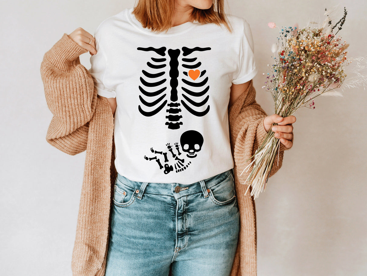 Halloween Maternity Shirt, Skeleton Maternity Shirt, Baby Announcement, Pregnancy Reveal, New Mom Shirt, Pregnancy Shirt, Pregnant TShirt