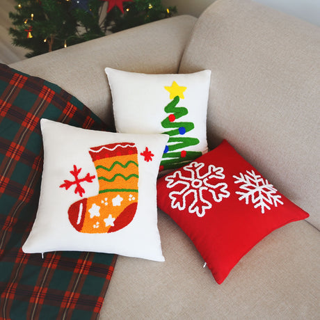 Christmas Wearth Punch Needle Pillow Cover, Christmas Decor, Farmhouse Throw Pillow, Holiday Home Decor Merry Christmas Gift Idea, Pillow - Arria Home