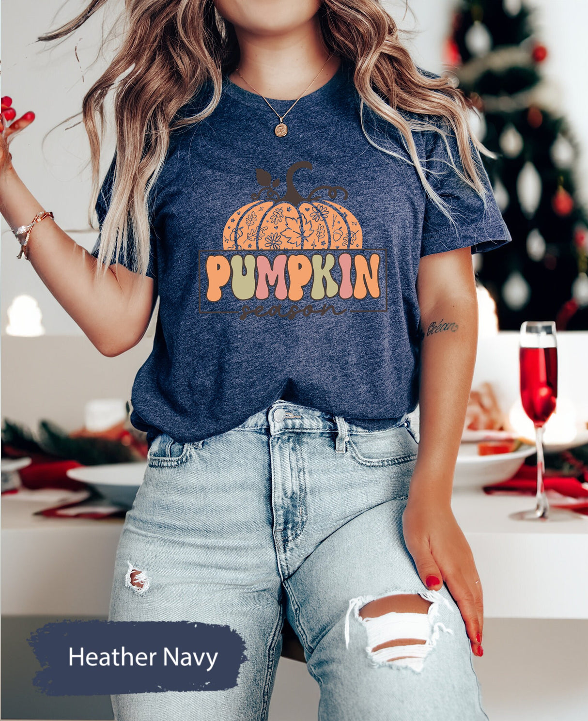 Fall Tshirt, Pumpkin Shirt, Seasonal Shirts, Soft T Shirt, Teens Vintage Tshirt, Fall Pumpkin Shirt, Gift for Young Girl, Retro Tshirt