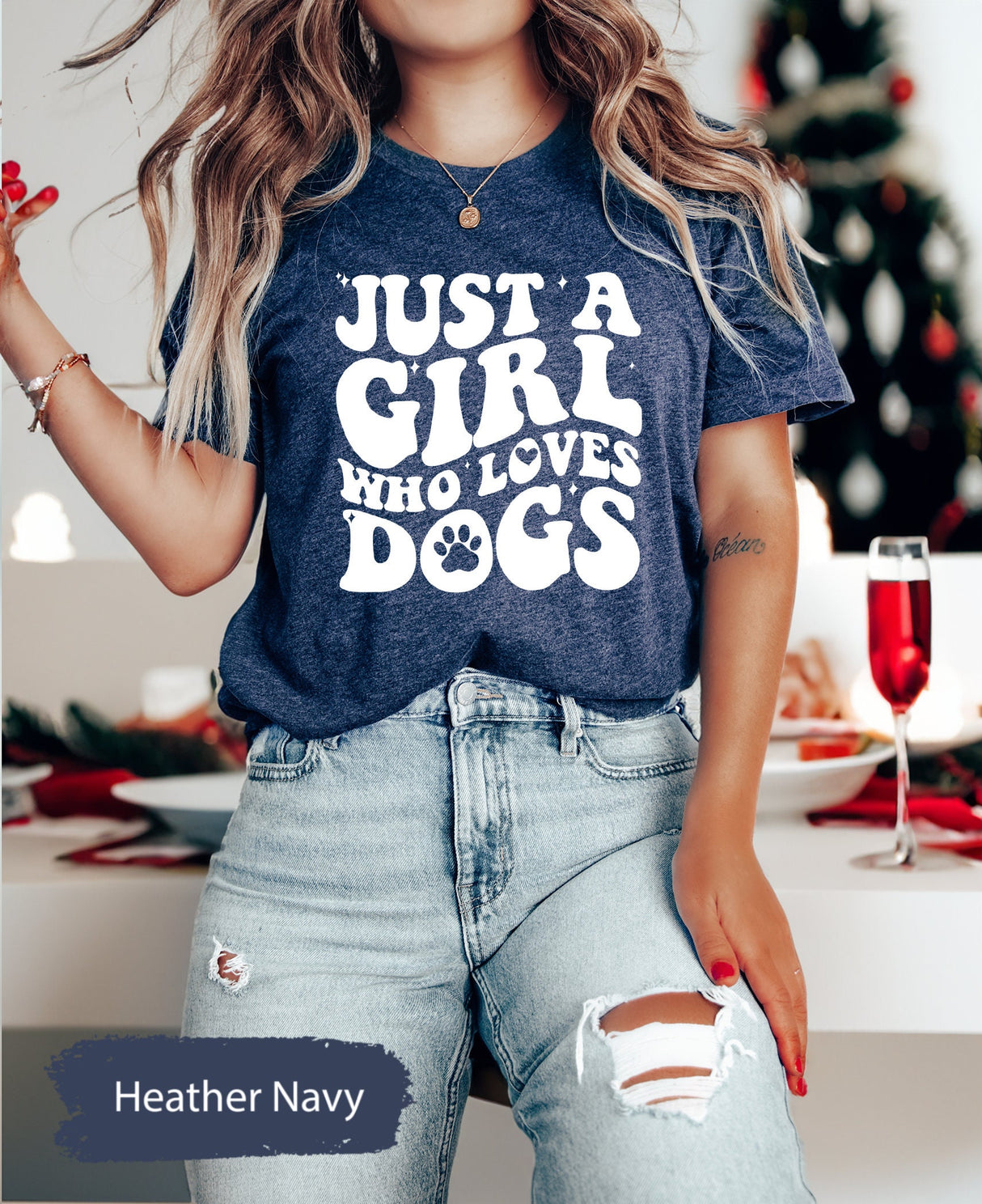 Just A Girl Who Loves Dogs Shirt, Dog Mom Shirt, Dog Mom Gift, Dog Mommy, Pet Owner Gifts, Dog Owner Gift, Christmas Dog, Dog Lover Tshirt