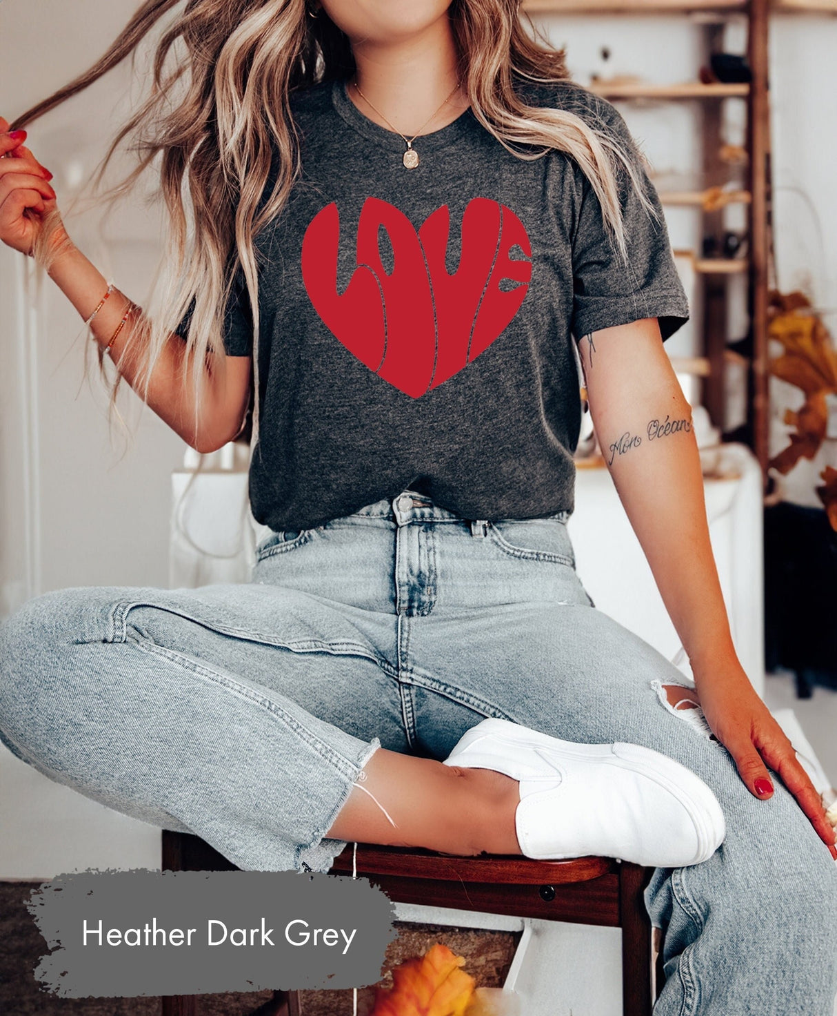 Red Love Tshirt, Love Shirt, Valentines Day Gift, Gift for Her, Gifts for Boyfriend, Heart Tshirts, Valentines Gift, February 14 Tees