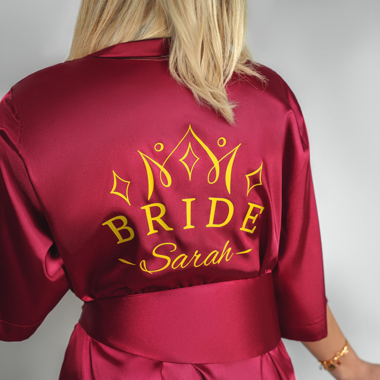 Personalized Embroidered Bridesmaid Robes, Custom Satin Robe, Bachelorette Party Robe, Bridesmaid Pajamas, Maid of Honor Bridesmaid Gifts - Arria Home