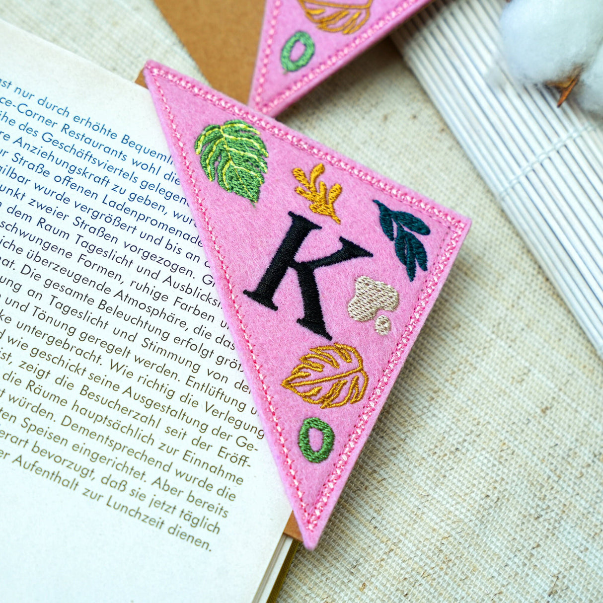 Custom Initials Corner Bookmark, Gifts Readers, Personalized Book Accessories, Unique Gift for Her, Aesthetic Bookmark, Floral Felt Bookmark - Arria Home