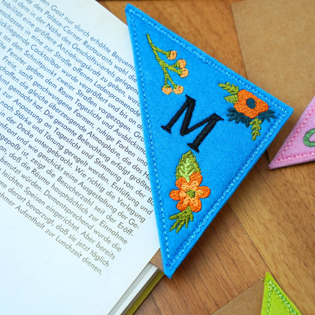 Personalized Floral Corner Bookmark, Custom Edge Bookmark, Bookmark for Kids, Bookworm Gifts, Teacher Appreciation Gift, Unique Gift for Her - Arria Home