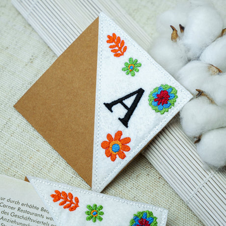 Custom Initials Corner Bookmark, Gifts Readers, Personalized Book Accessories, Unique Gift for Her, Aesthetic Bookmark, Floral Felt Bookmark - Arria Home